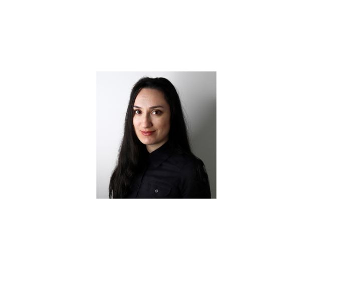 Ksenia Hinderson cropped 2
