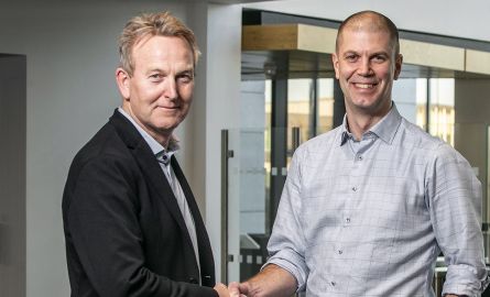 David Thomas handshake